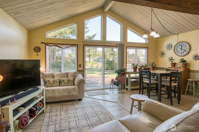 209 Canal Drive SE, Ocean Shores, WA 98569