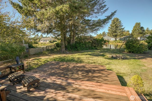 209 Canal Drive SE, Ocean Shores, WA 98569