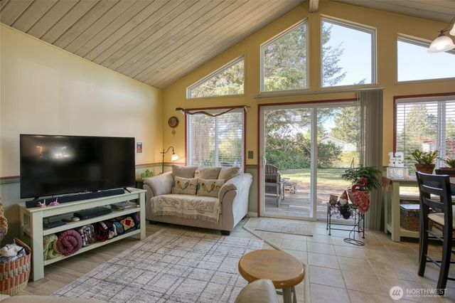 209 Canal Drive SE, Ocean Shores, WA 98569