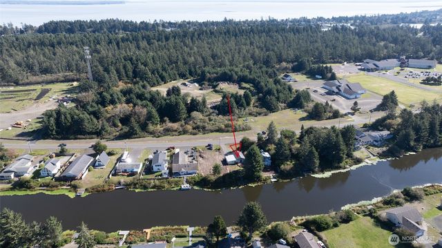 209 Canal Drive SE, Ocean Shores, WA 98569