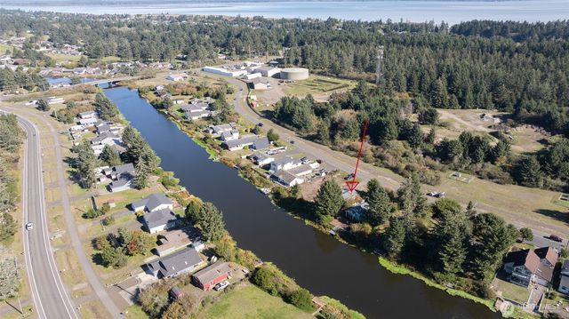 209 Canal Drive SE, Ocean Shores, WA 98569