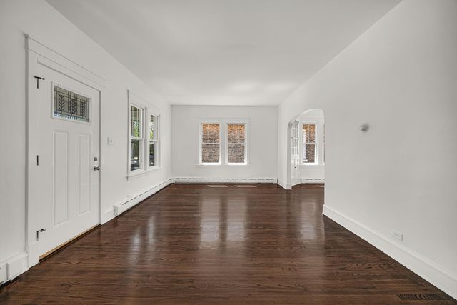 2010 Lincoln Avenue, Whiting, IN 46394