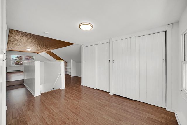 2010 Lincoln Avenue, Whiting, IN 46394