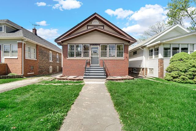 2010 Lincoln Avenue, Whiting, IN 46394