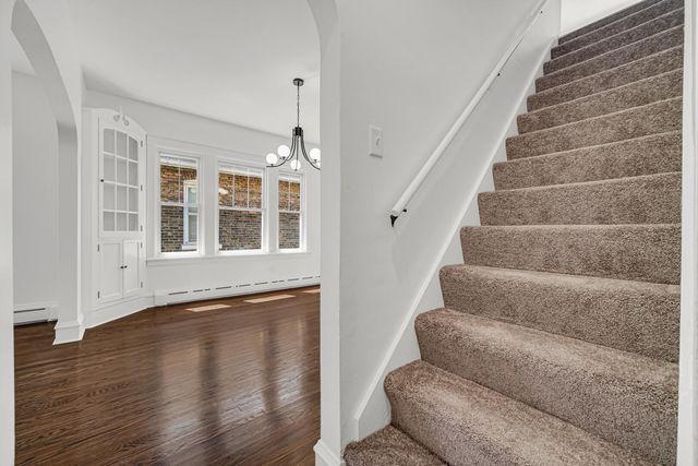 2010 Lincoln Avenue, Whiting, IN 46394