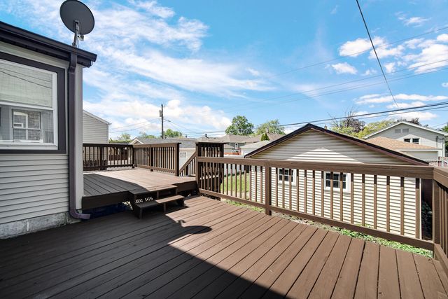 2010 Lincoln Avenue, Whiting, IN 46394