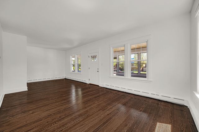 2010 Lincoln Avenue, Whiting, IN 46394