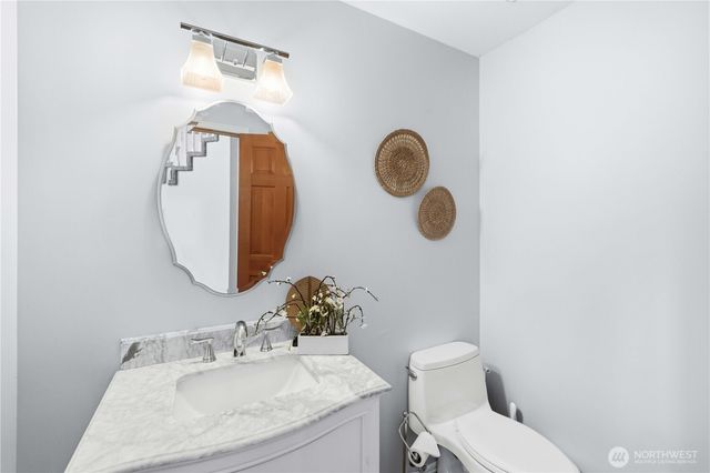 421 SW 335th Street, Federal Way, WA 98023