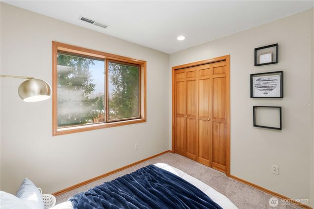 421 SW 335th Street, Federal Way, WA 98023