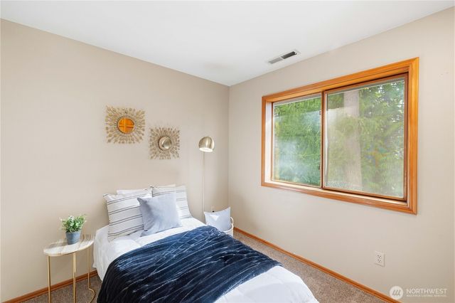 421 SW 335th Street, Federal Way, WA 98023