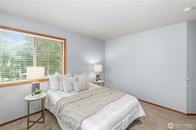 421 SW 335th Street, Federal Way, WA 98023