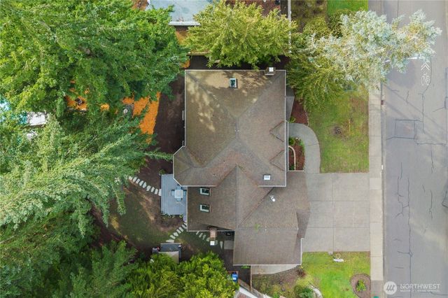 421 SW 335th Street, Federal Way, WA 98023