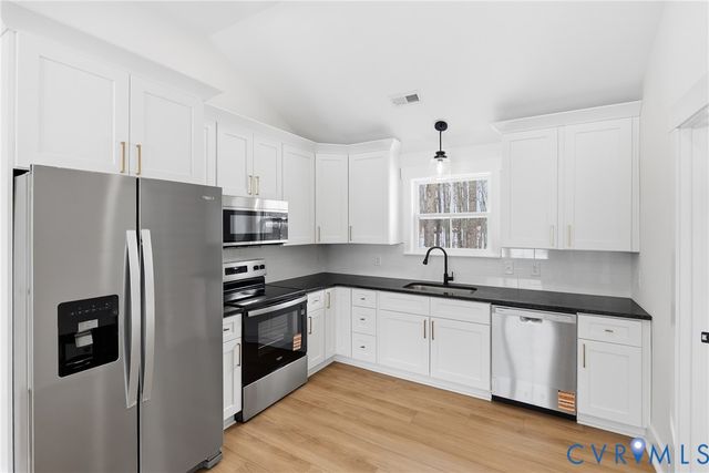 26571 Slash Pine Cir, Ruther Glen, VA 22546