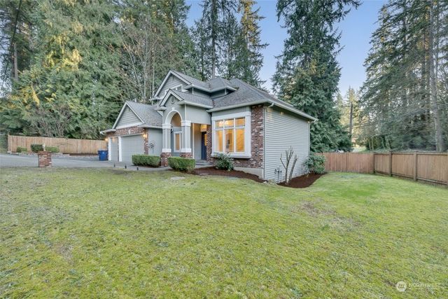 15733 NE 165th St, Woodinville, WA 98072