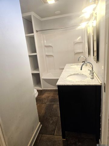 17238 Stoney Point Burch Rd, Pride, LA 70770