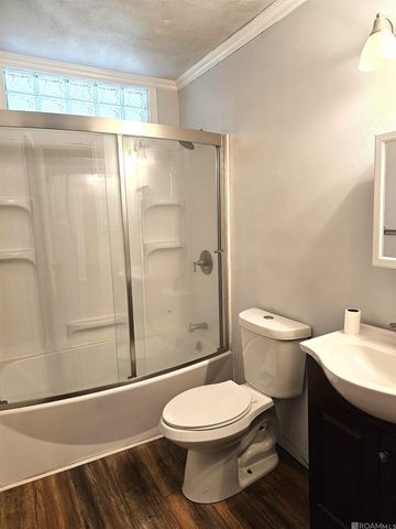 17238 Stoney Point Burch Rd, Pride, LA 70770