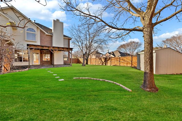 8213 Brentwood Street, Rowlett, TX 75088