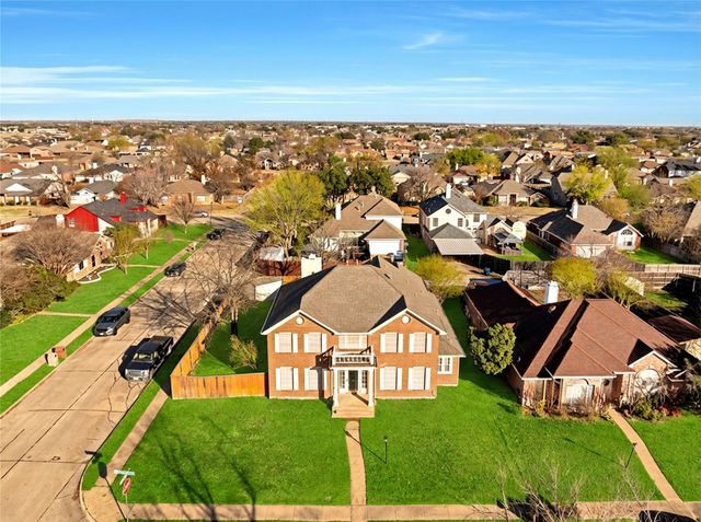 8213 Brentwood Street, Rowlett, TX 75088