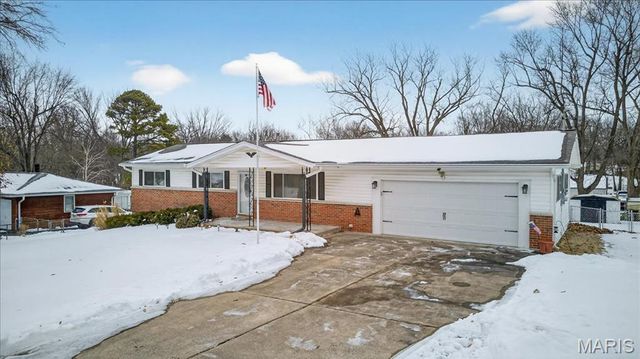 1824 Elm Tree Street, St Peters, MO 63376