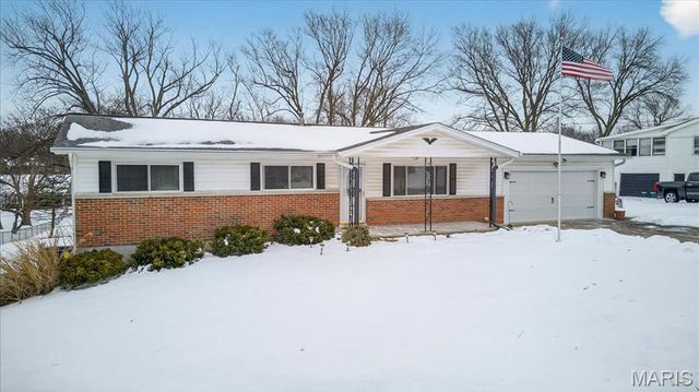 1824 Elm Tree Street, St Peters, MO 63376