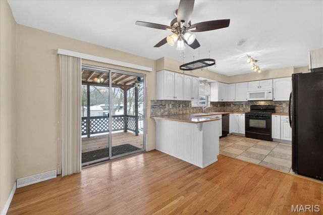 1824 Elm Tree Street, St Peters, MO 63376