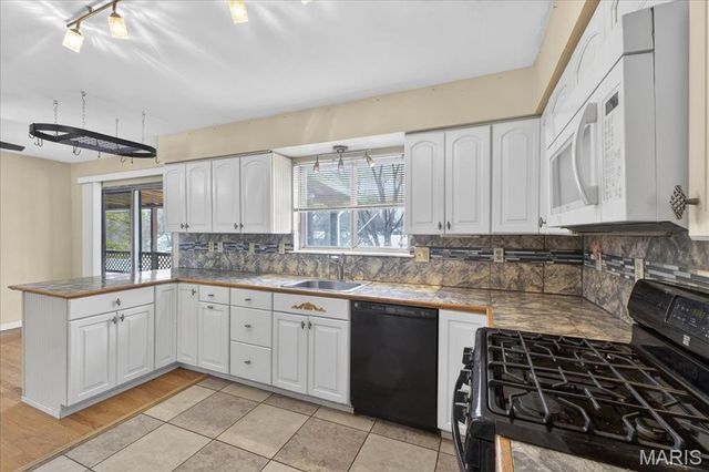 1824 Elm Tree Street, St Peters, MO 63376