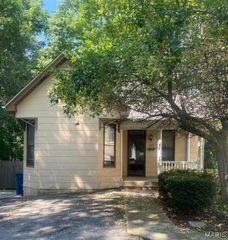 423 S Aurora Street, Collinsville, IL 62234