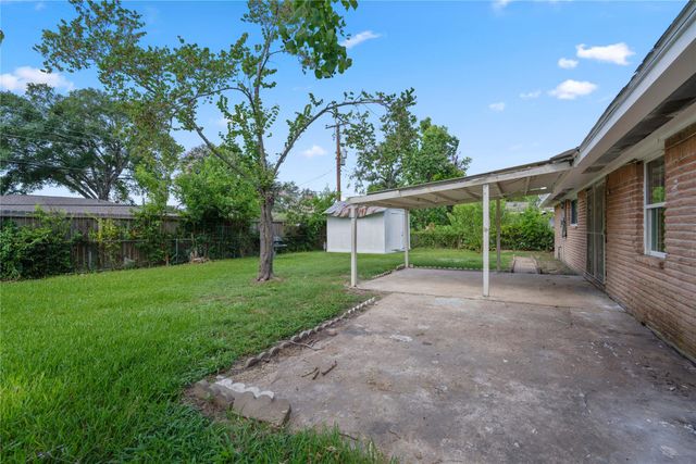 7122 Tanager Street, Houston, TX 77074