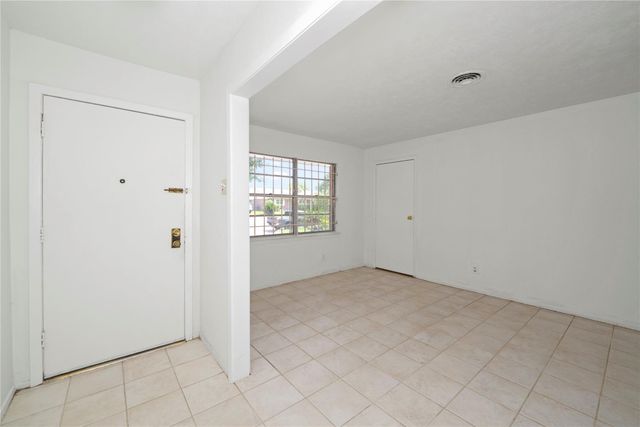 7122 Tanager Street, Houston, TX 77074