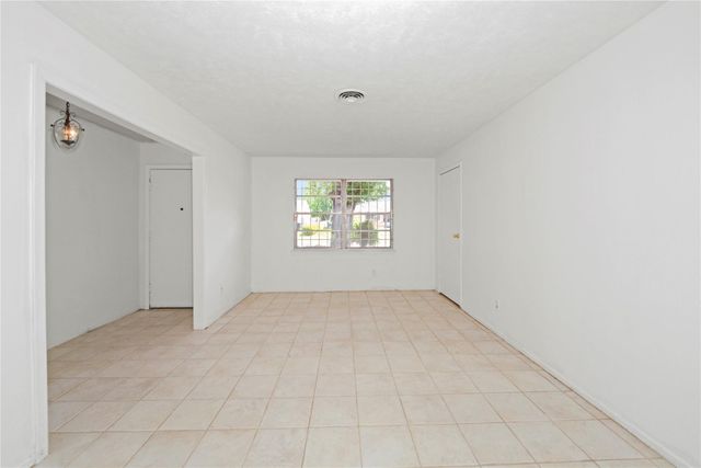 7122 Tanager Street, Houston, TX 77074