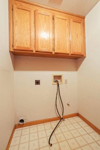 1560 Snapdragon Way, Manteca, CA 95336