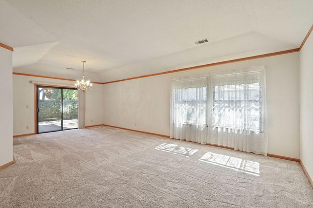 1560 Snapdragon Way, Manteca, CA 95336