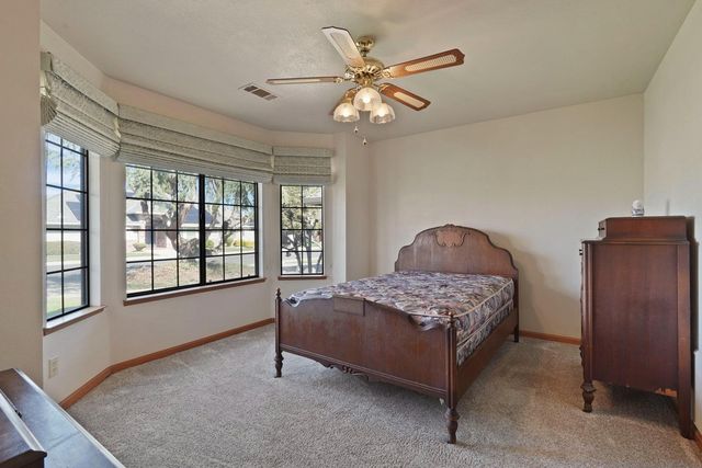 1560 Snapdragon Way, Manteca, CA 95336