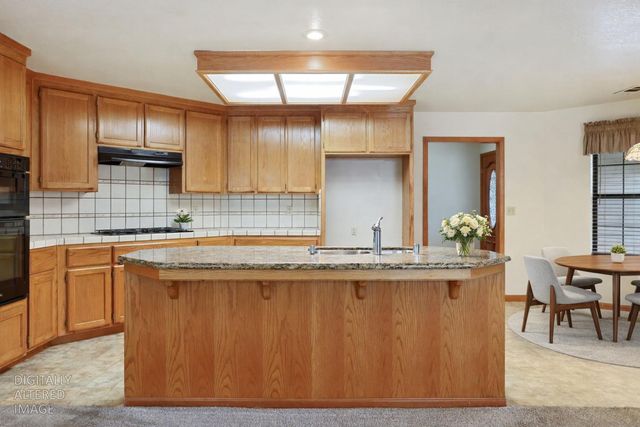 1560 Snapdragon Way, Manteca, CA 95336