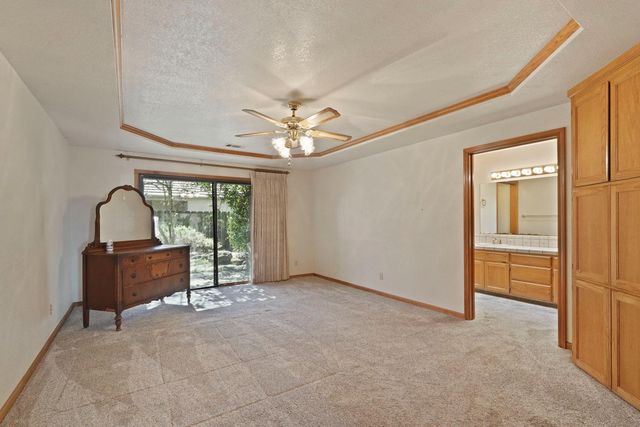 1560 Snapdragon Way, Manteca, CA 95336