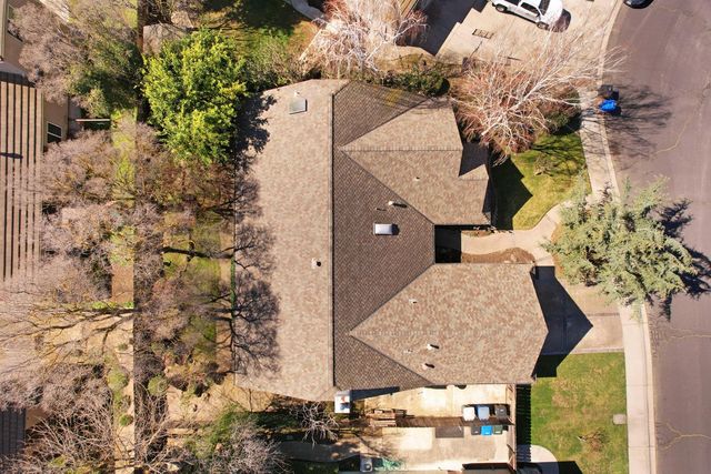 1560 Snapdragon Way, Manteca, CA 95336