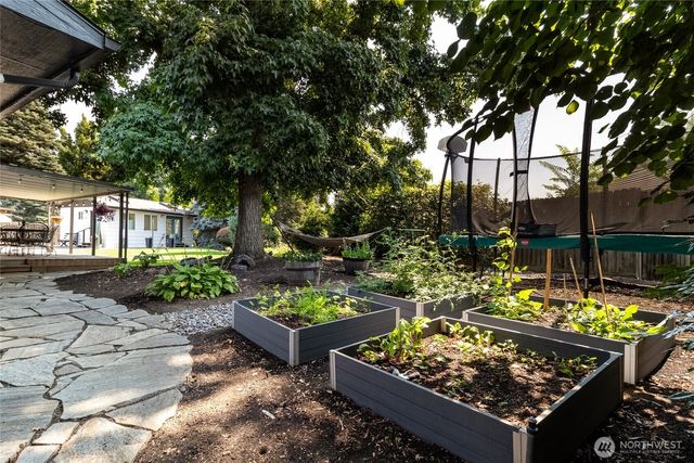 18 A & B McKay Place, Walla Walla, WA 99362