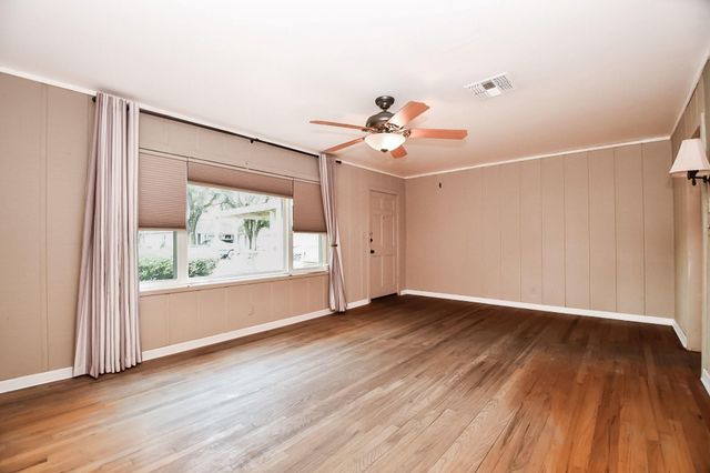 1313 Tobola Street, Rosenberg, TX 77471