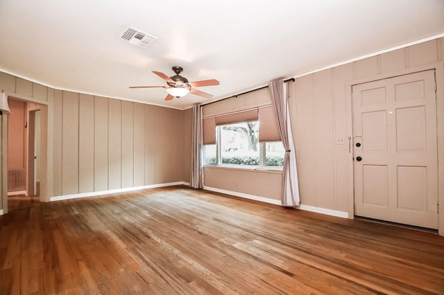 1313 Tobola Street, Rosenberg, TX 77471
