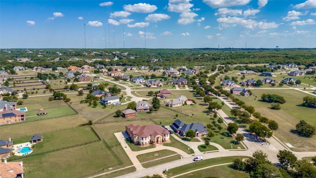 2507 Waterstone Drive, Cedar Hill, TX 75104