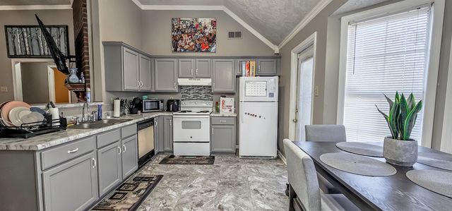 432 BRUINS TRCE, Memphis, TN 38018