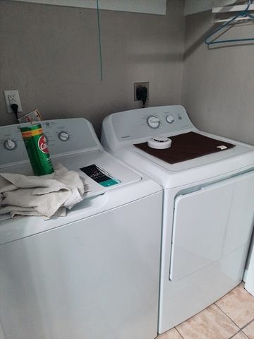 633 Wareham St. 1, Plymouth, MA 02360