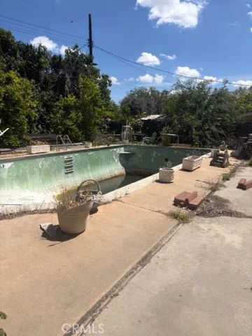 10210 Encino Avenue, Northridge, CA 91325