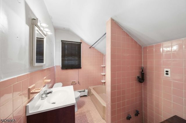 466 Delavan Ave, Newark City, NJ 07107