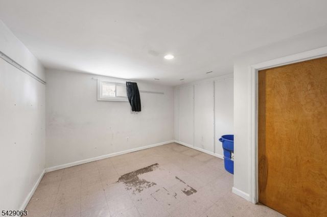 466 Delavan Ave, Newark City, NJ 07107