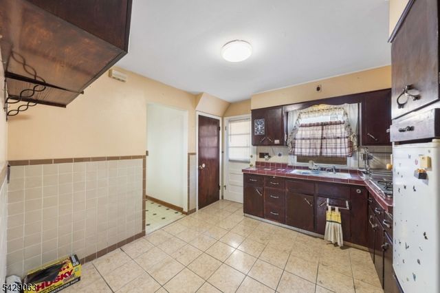 466 Delavan Ave, Newark City, NJ 07107