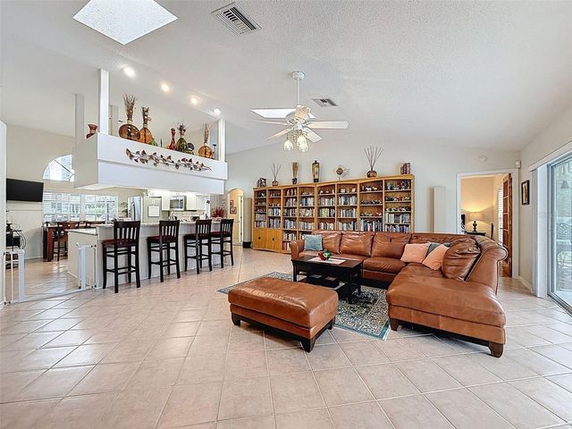 27380 GOLF COURSE LOOP, Wesley Chapel, FL 33544