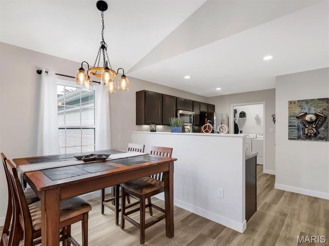 455 Calvey View Court, Robertsville, MO 63072