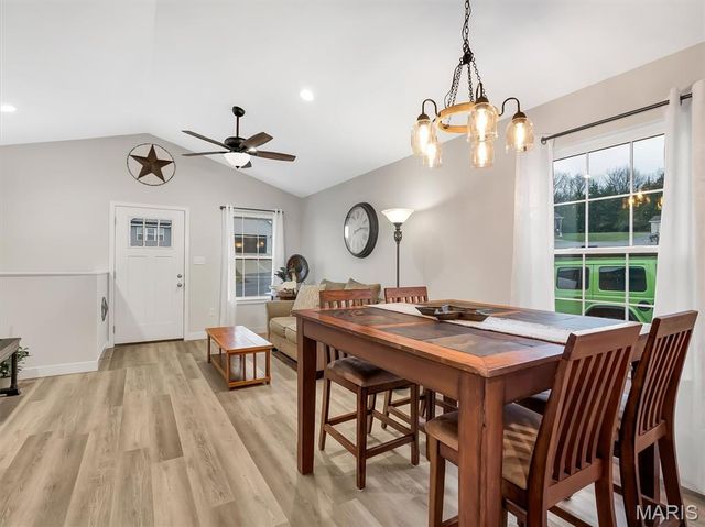 455 Calvey View Court, Robertsville, MO 63072