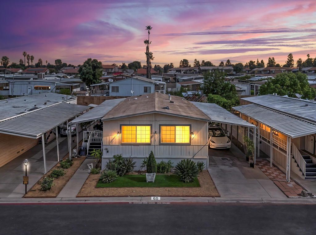 Image 1 of property listing at 200 W San Bernardino Avenue 69, Rialto, CA 92376